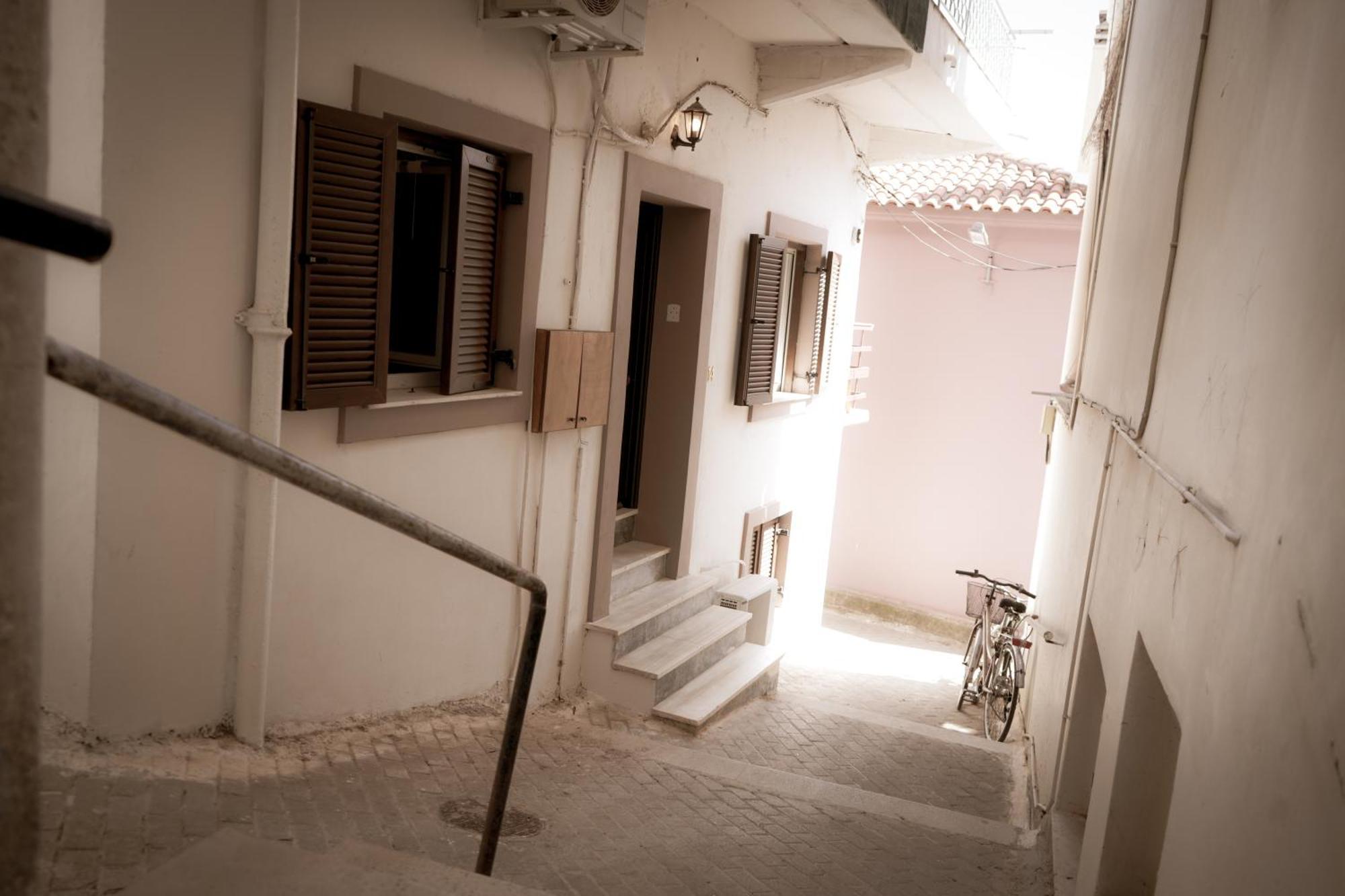 Φιλόξενο Σπίτι Lejlighed Nafplio Eksteriør billede